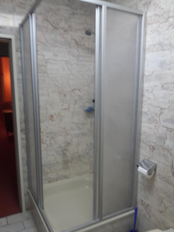 Hotel Zum Schwanen Лаймен Екстериор снимка